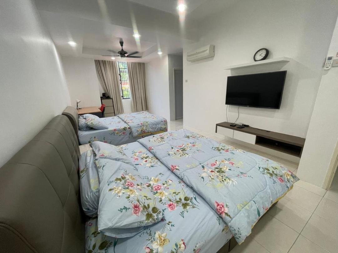 Nyaman Sweet Apartment *